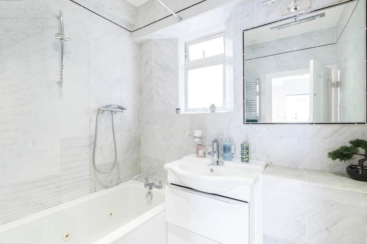 Marylebone Mews - Beautiful 2 Bedroom Flat Londra